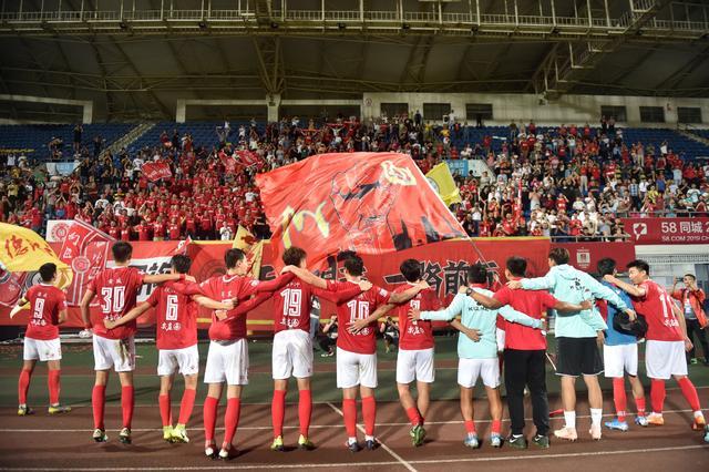 这是不是上海海港夺冠难度最大的一次？3分钟复盘夺冠之路