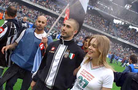 杜兰特第628场以真实命中率60%轰20+，高居历史第二