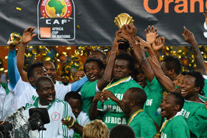 ATP总决赛 辛纳笑到最后