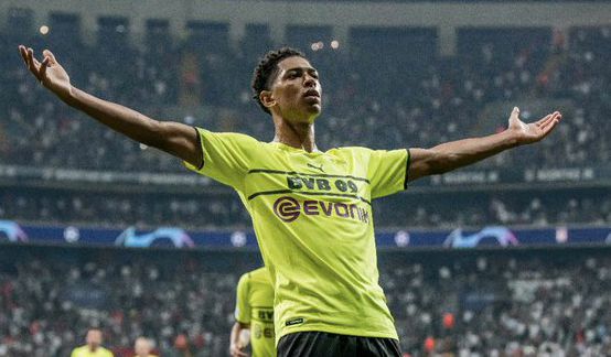 雄鹿官方：AJ·格林左肩挫伤，本场对阵76人不会回归