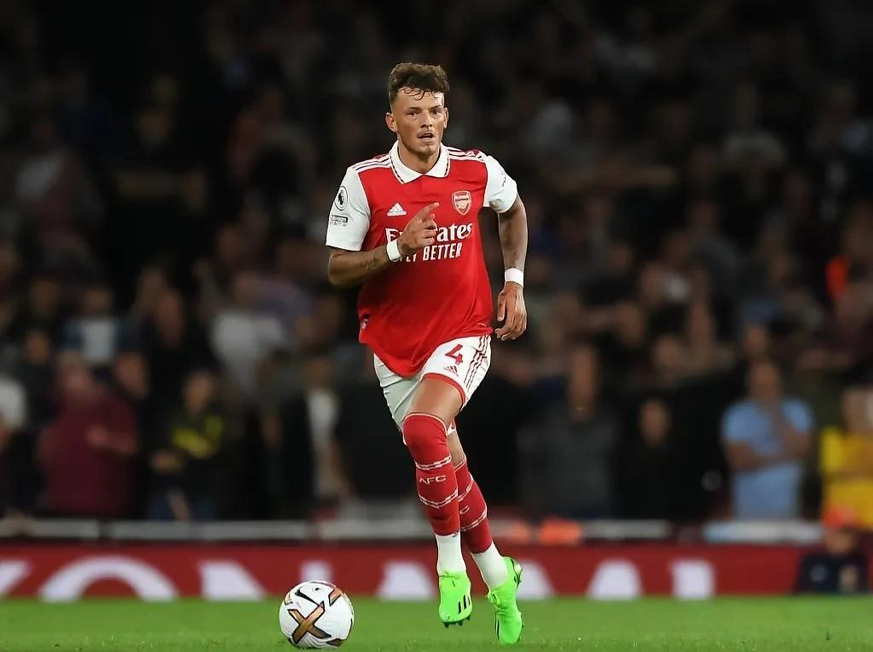 意甲官方：阿莱格里当选上月最佳主帅，率队3胜1平保持不败（意甲官宣：阿莱格里荣膺上月最佳教练，带队3胜1平延续不败）