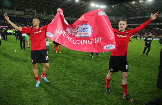 库尼亚：姆伯莫是个了不起的球员，能和他并肩作战很棒