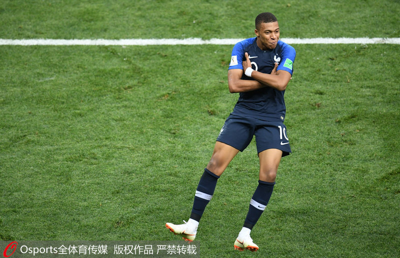 罗马诺：卢克曼没参加训练，这是他对亚特兰大的回应