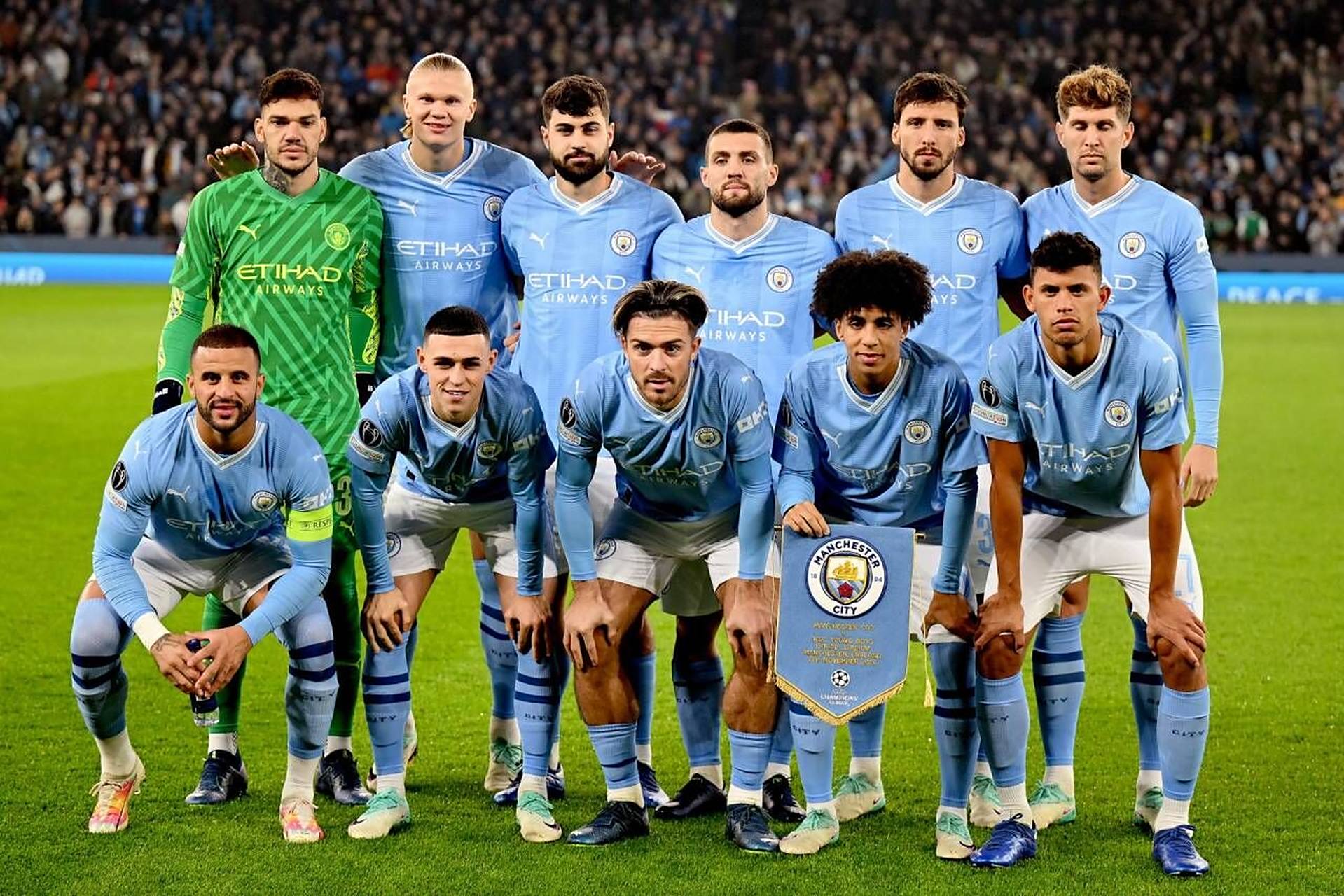 这队的前场连接太顺畅