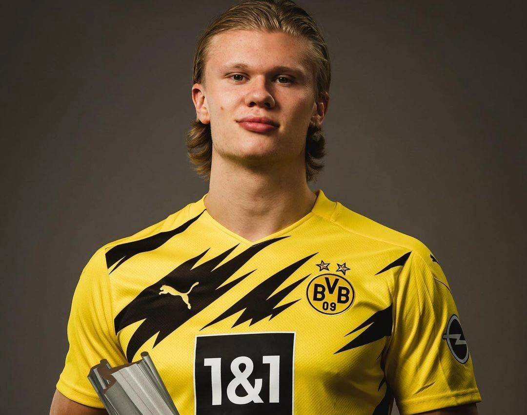 斯基拉：麦克托米奈在夏窗拒绝了沙特的巨额报价