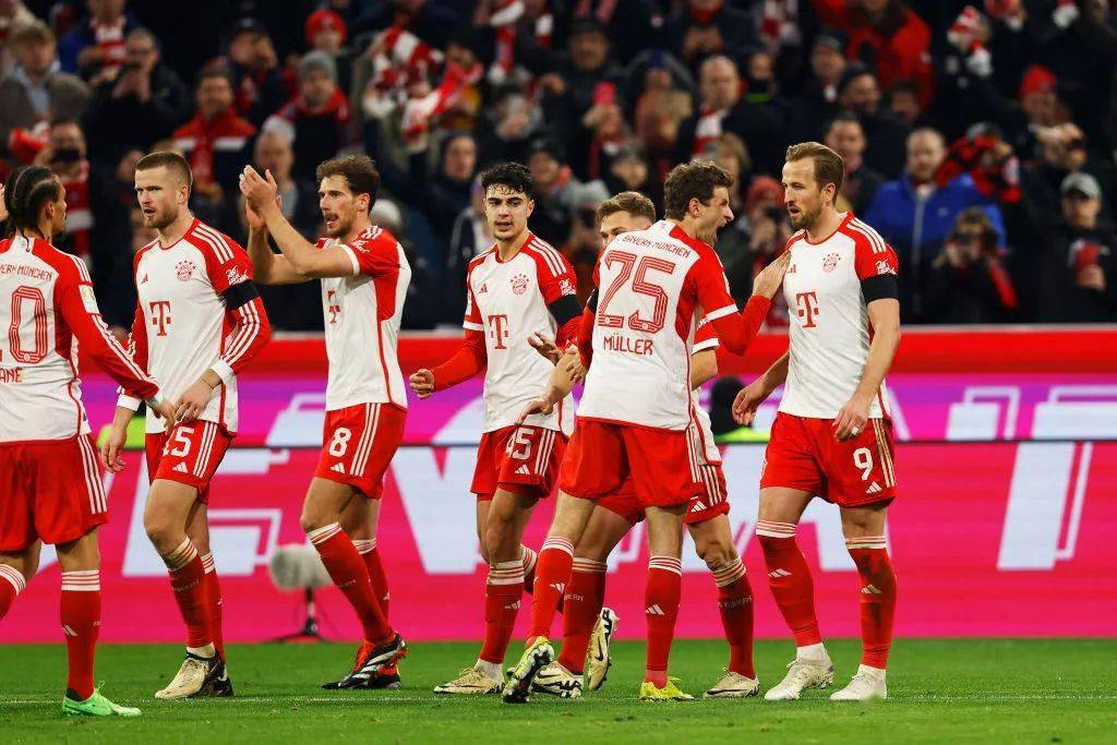 解说到了一个亚冠精英联赛的超巨失误…