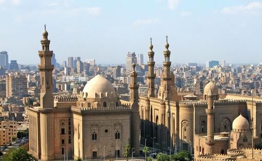 荷兰前国脚齐赞：赖因德斯就像是永动机，是他带领荷兰队前进（荷兰名宿齐声称赞：赖因德斯宛若永动机，驱动荷兰队向前）