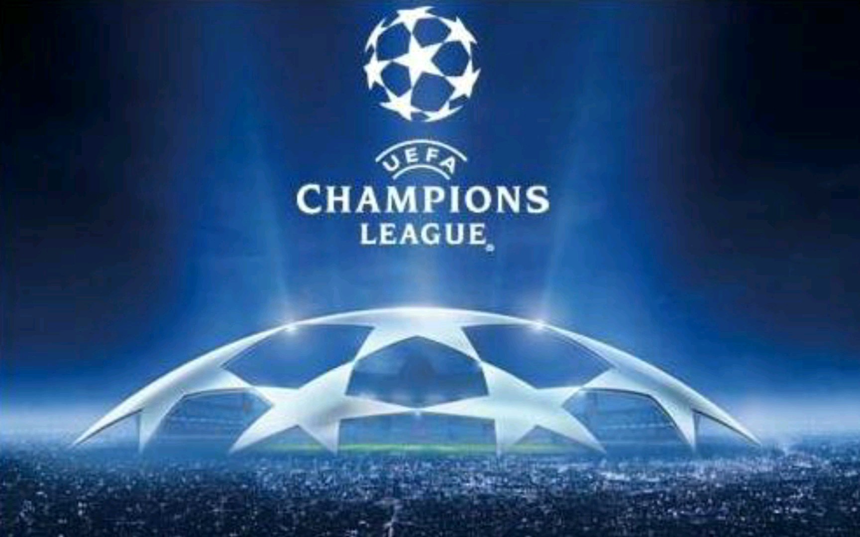 球员C罗先生，完成一次精彩的倒钩破门。